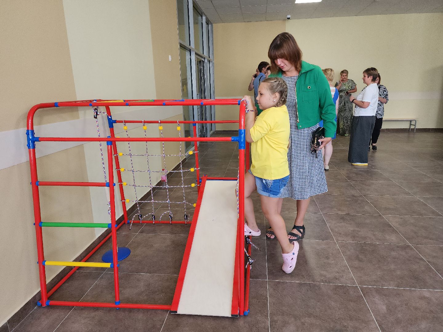 Раменское, строительство, новый корпус средней школы №6, детская игровая площадка