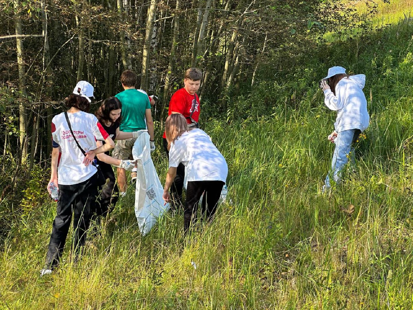 Можайск, Можайский городской округ, Подмосковье, Вода России, акция, волонтёры, субботник, уборка, берег, река, активисты