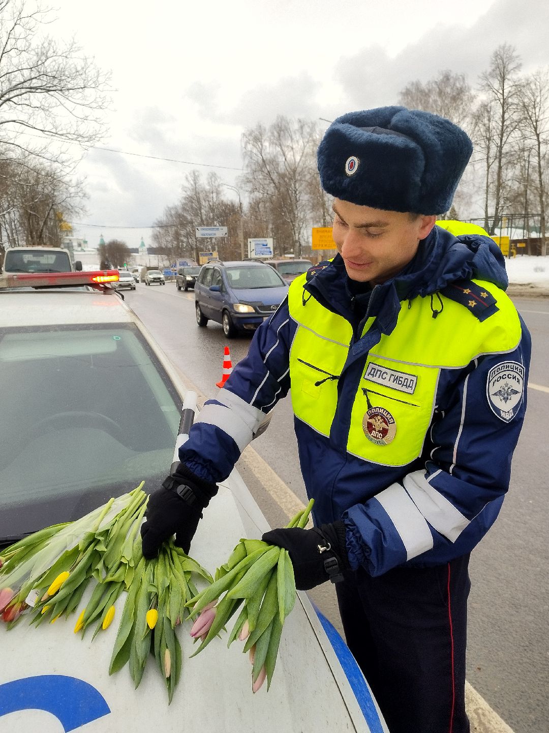 Истра, ГИБДД, цветы, женщины, 8 марта, акция