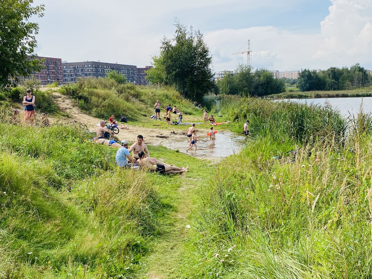 Балашиха, Малый Саввинский пруд, купальный сезон, лето прощай