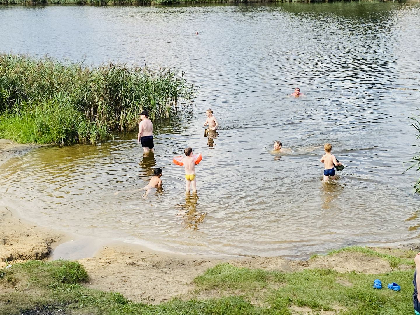 Балашиха, Малый Саввинский пруд, купальный сезон, лето прощай