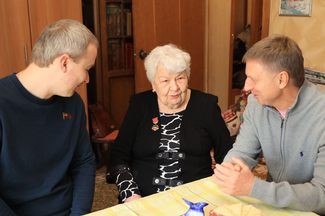 Ветеран ВОВ, 8 Марта, поздравление, Дзержинский