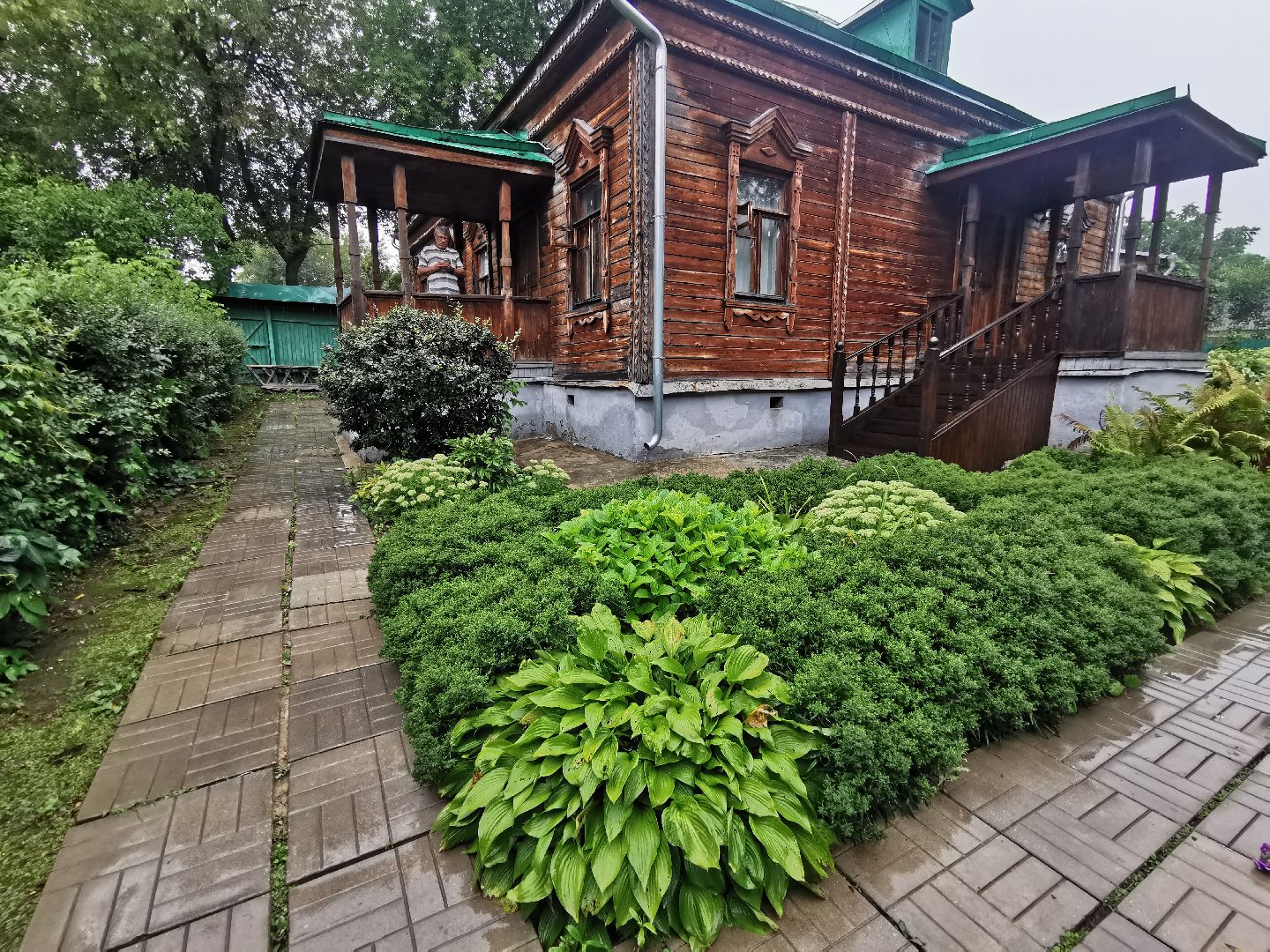 Подольск, цветы, садовник