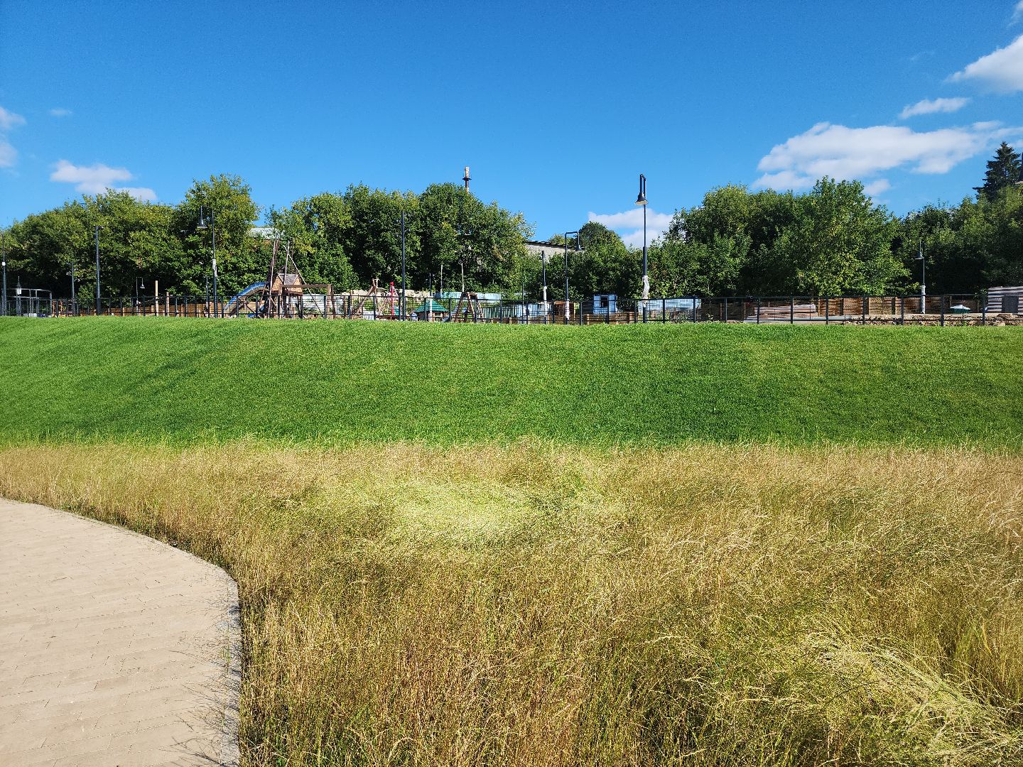 Кашира, набережная, благоустройство, детская площадка, освещение