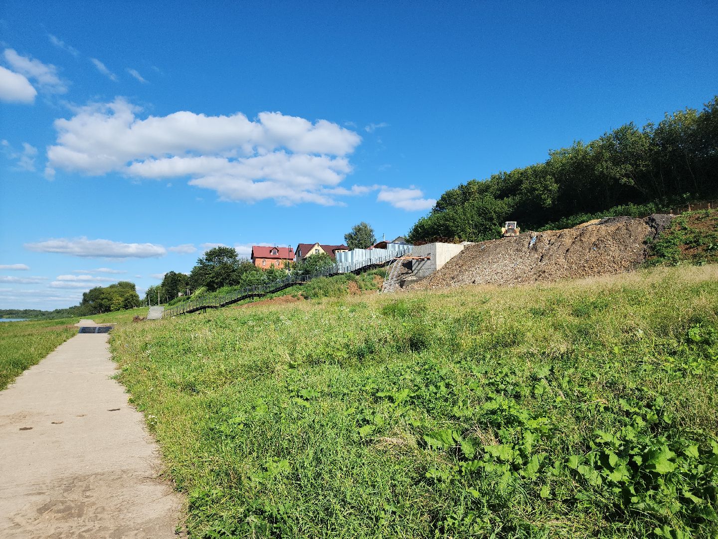 Кашира, набережная, благоустройство, детская площадка, освещение