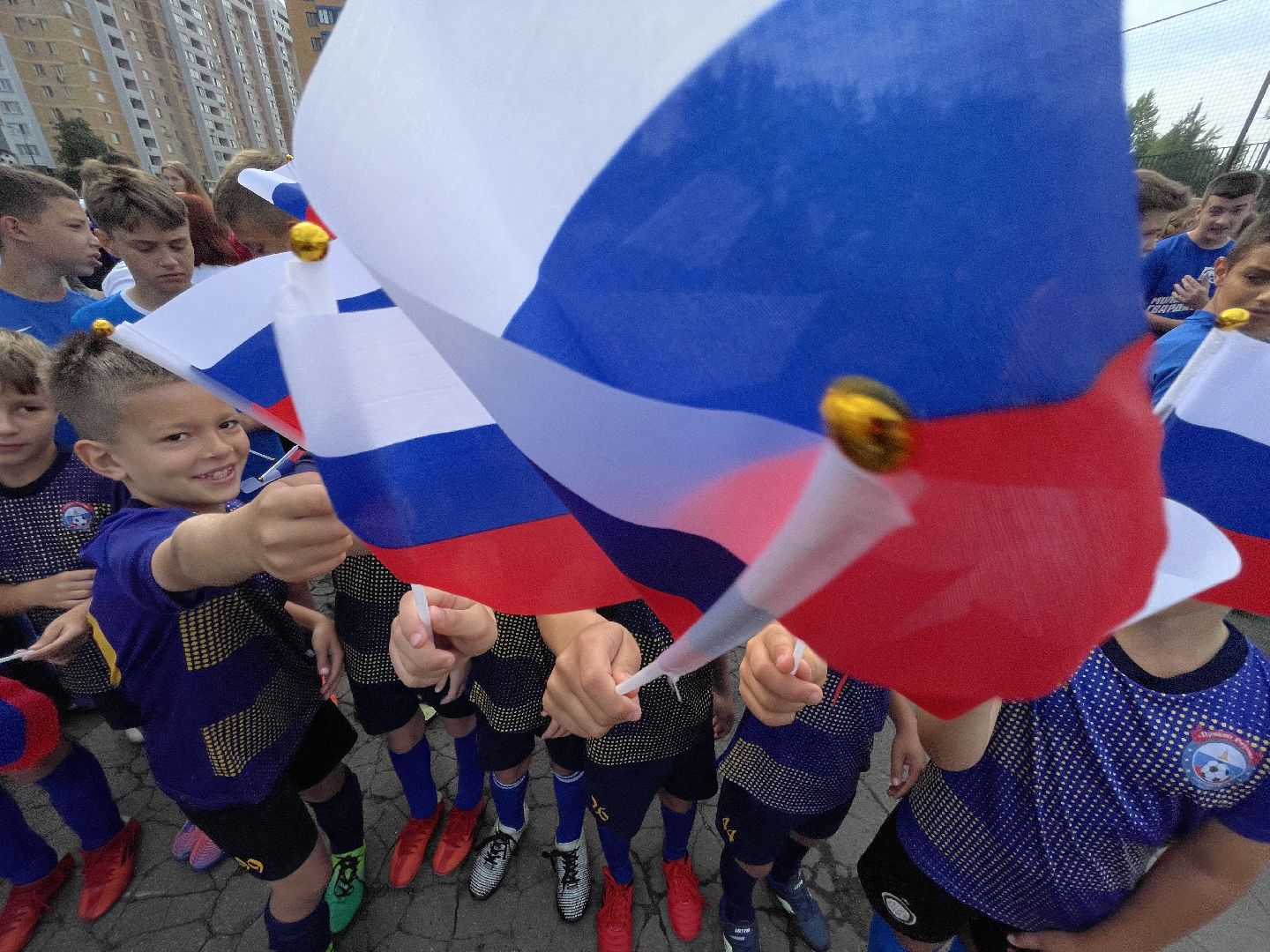 Реутов, День флага, символ, флаг, автопробег