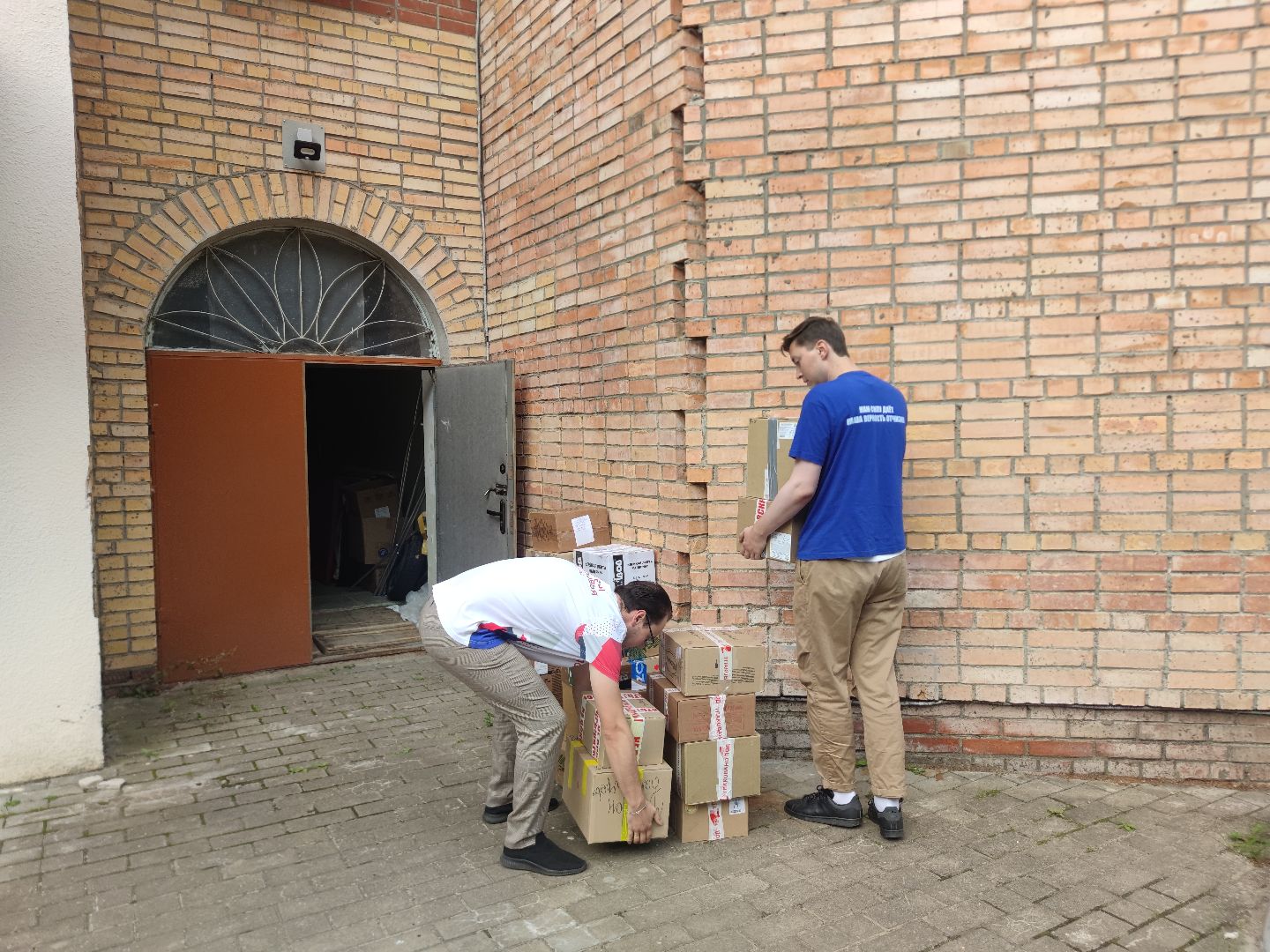 гуманитарная помощь, сбор помощи, Дубна