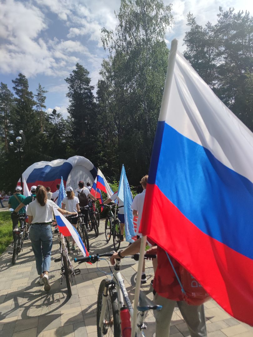 День российского флага, триколор, волонтеры, Дубна