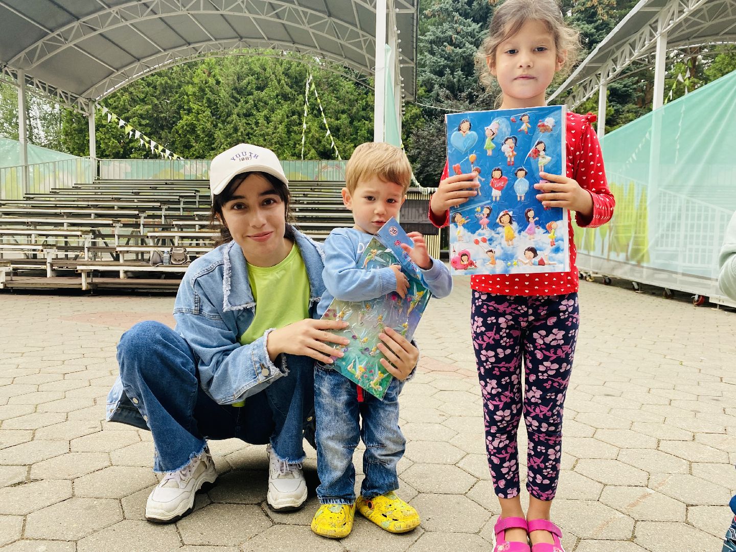 Домодедово, флаг россии, патриотизм, Российский триколор, выставка флагов, парк Елочки