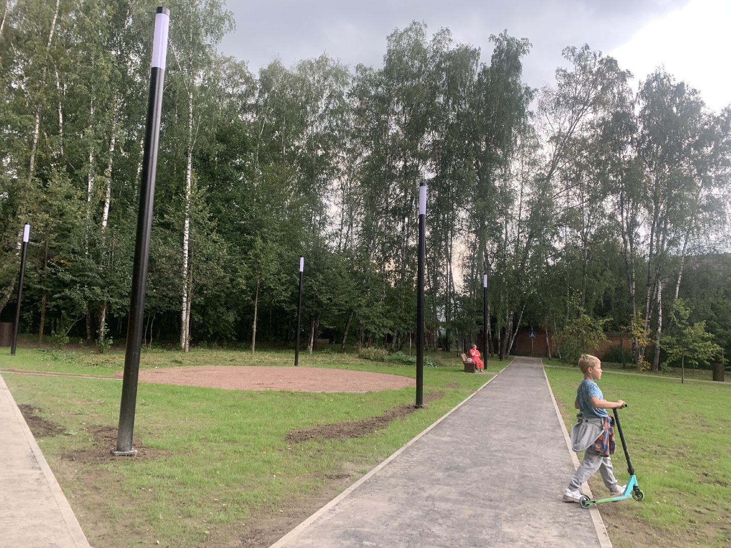 Балашиха, Подмосковье, благоустройство, берёзовая роща, сквер, день флага России, спортплощадка