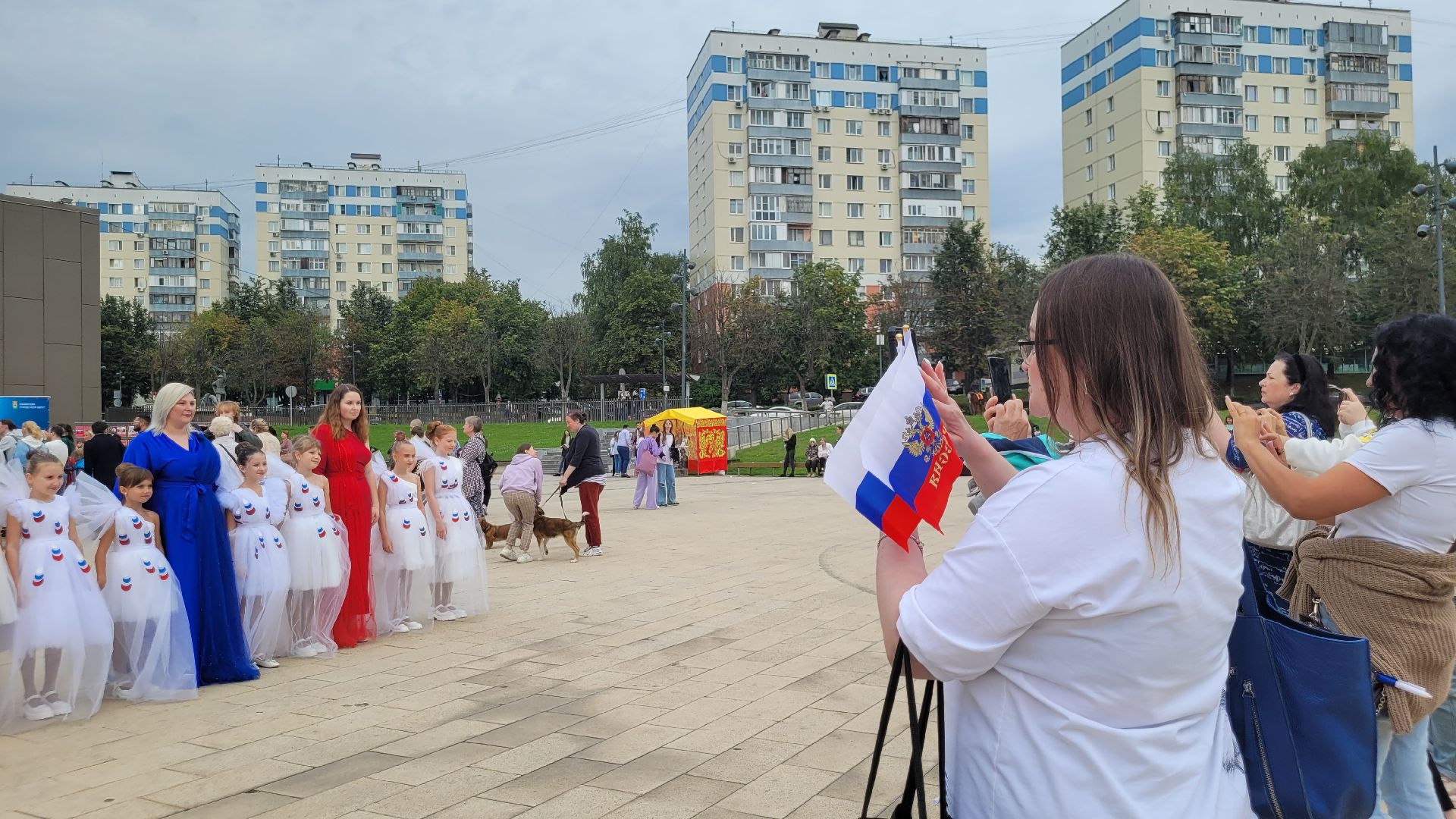 день флага; единство; видное; праздник; патриотизм