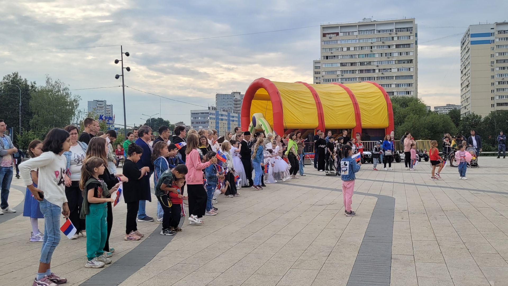 день флага; единство; видное; праздник; патриотизм