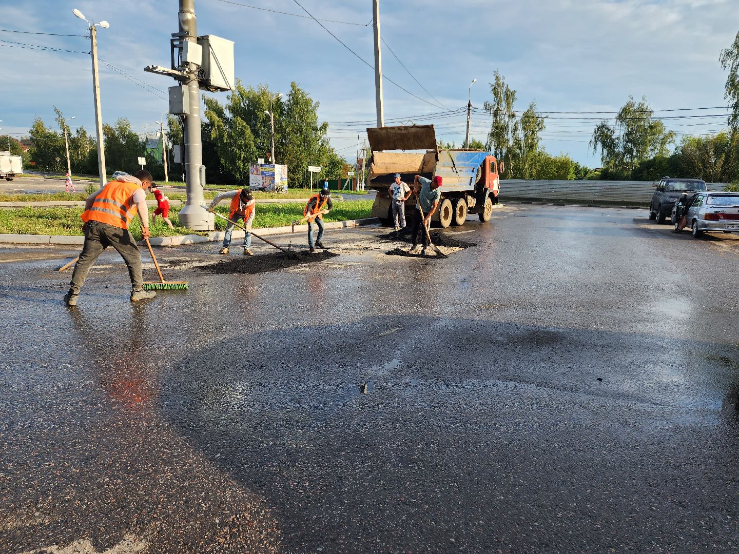 Домодедово, Подмосковье, улица Текстильщиков, ремонт дорог, ямочный ремонт, дорожное покрытие, качественные дороги