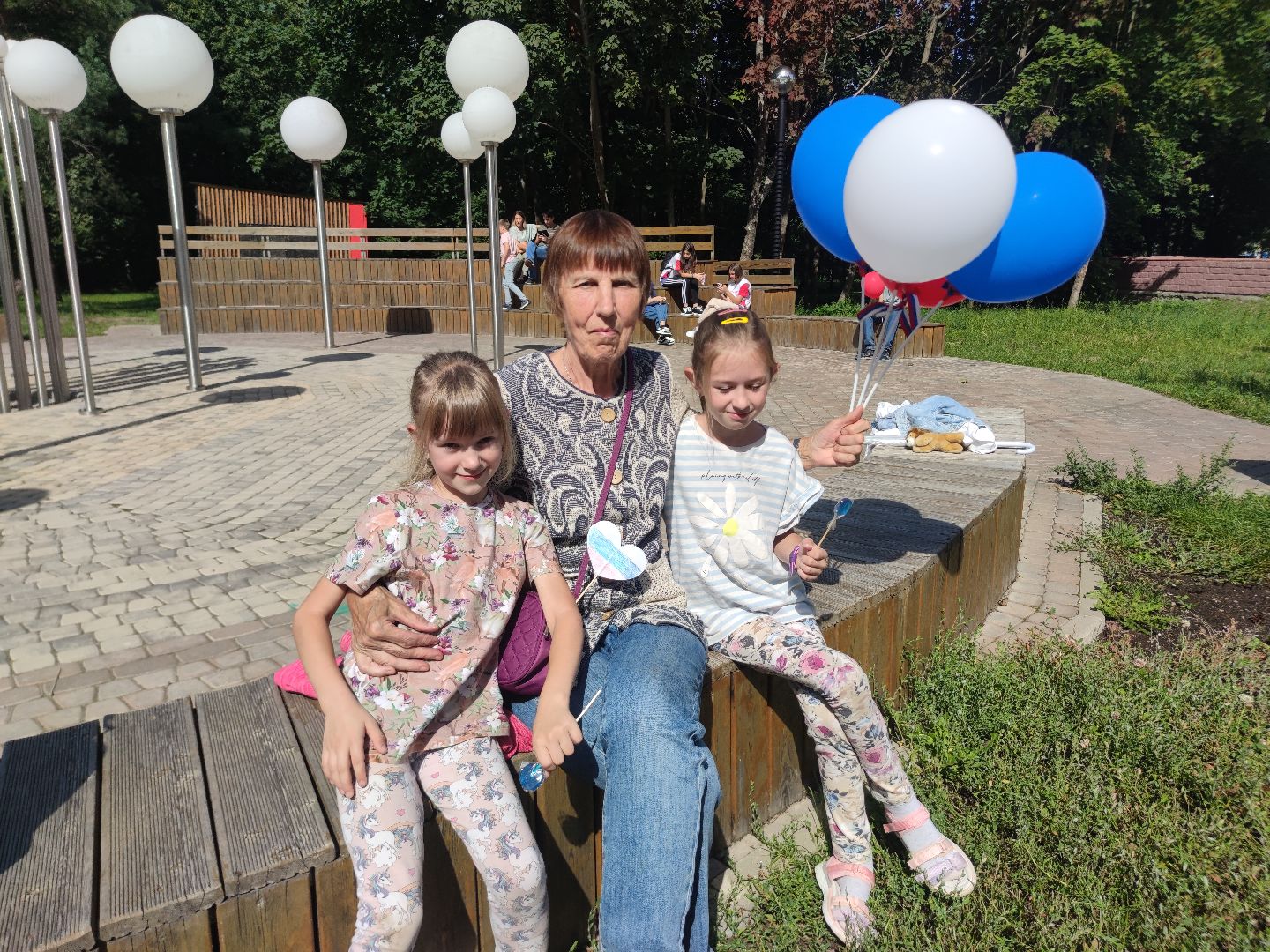 день российского флага, праздник, акция, Молодая Гвардия Подмосковья, Волонтеры Подмосковья, Дубна