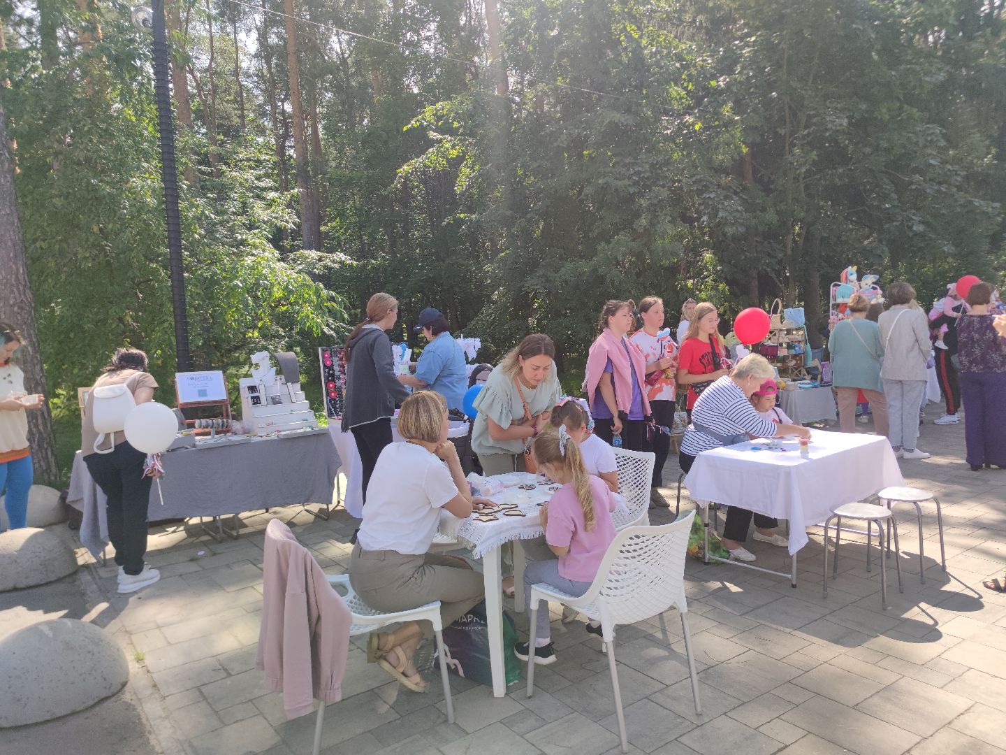 день российского флага, праздник, акция, Молодая Гвардия Подмосковья, Волонтеры Подмосковья, Дубна