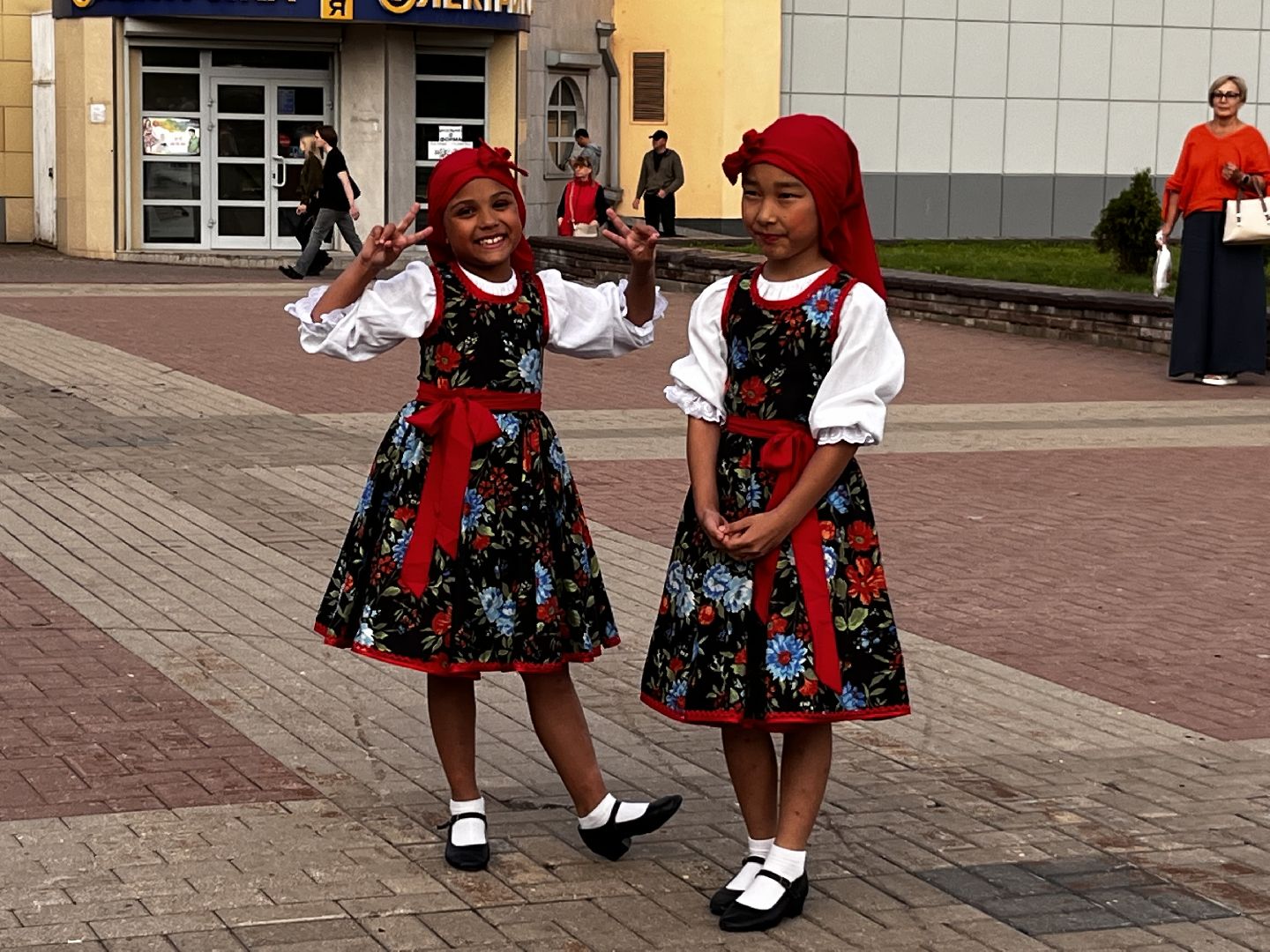 Наро-Фоминск, наро-фоминский городской округ, день флага, триколор, флешмоб