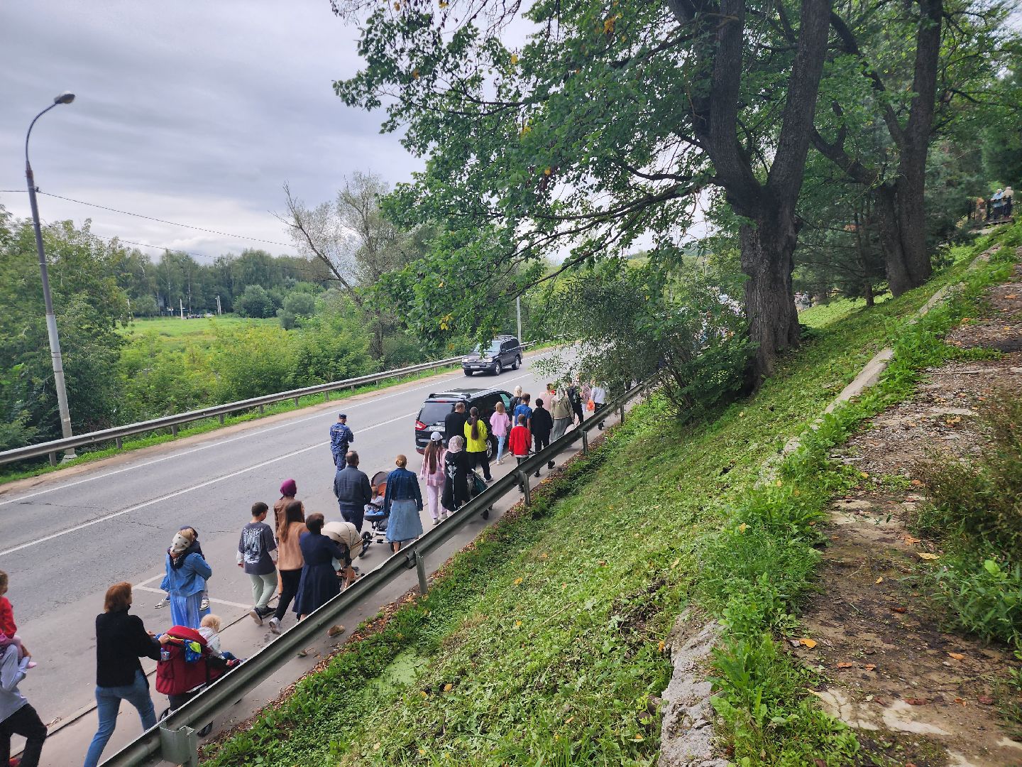 Звенигород, крестный ход, 625-летие Саввинской обители