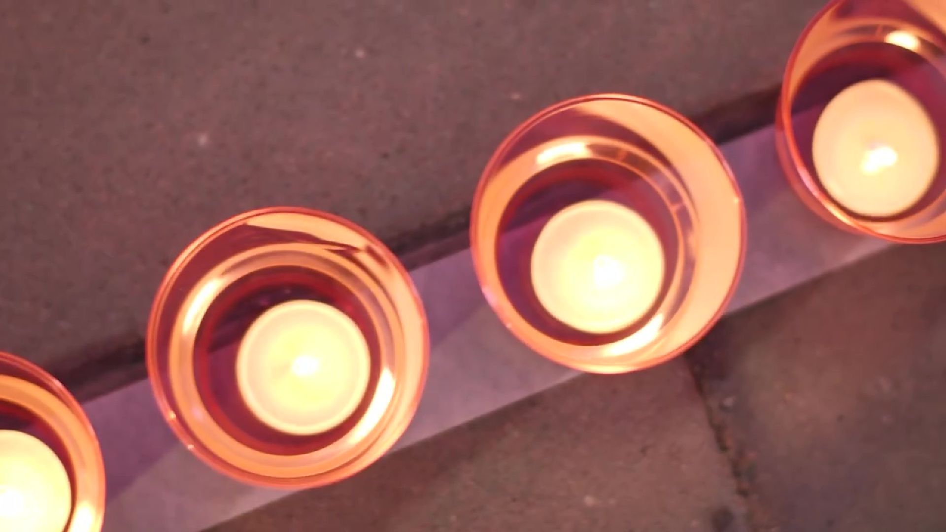 Реутов, День флага, свечи, волонтёры