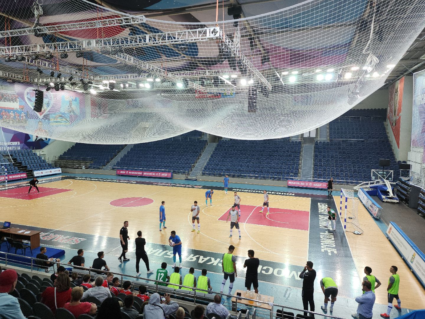 футбол; спорт; матч; состязание; видное