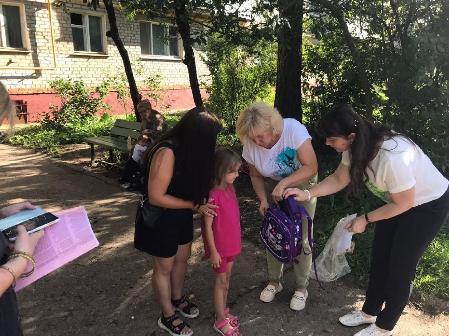 Можайск, Можайский городской округ, Подмосковье, рюкзак, губернатор, школьники, малообеспеченные семьи, помощь, первоклассник, 1 сентября, День знаний