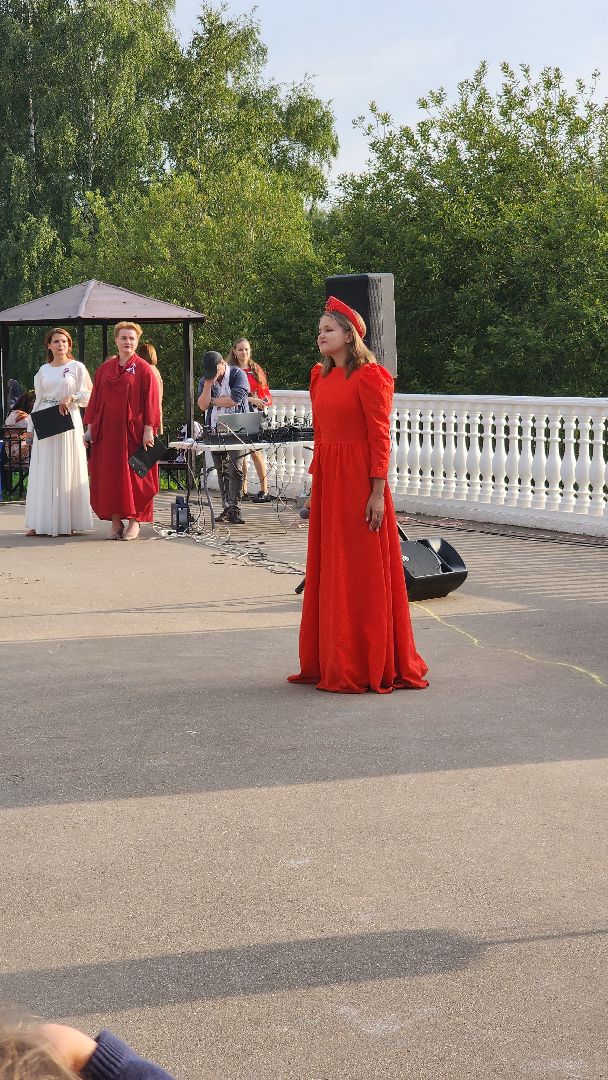 Долгопрудный, День флага, артисты, спилс-карта, триколор