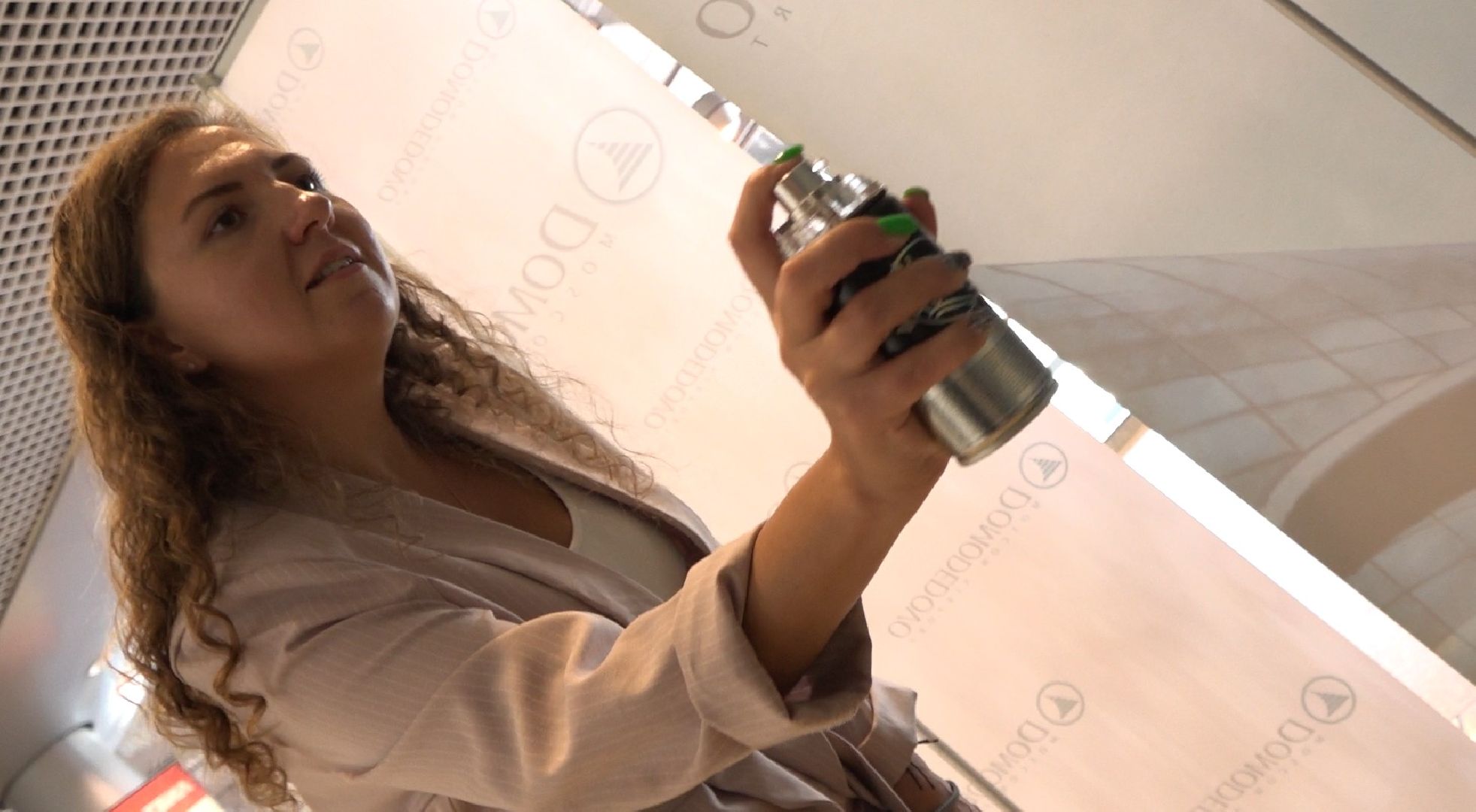 Ливрея самолёта, аэропорт Домодедово