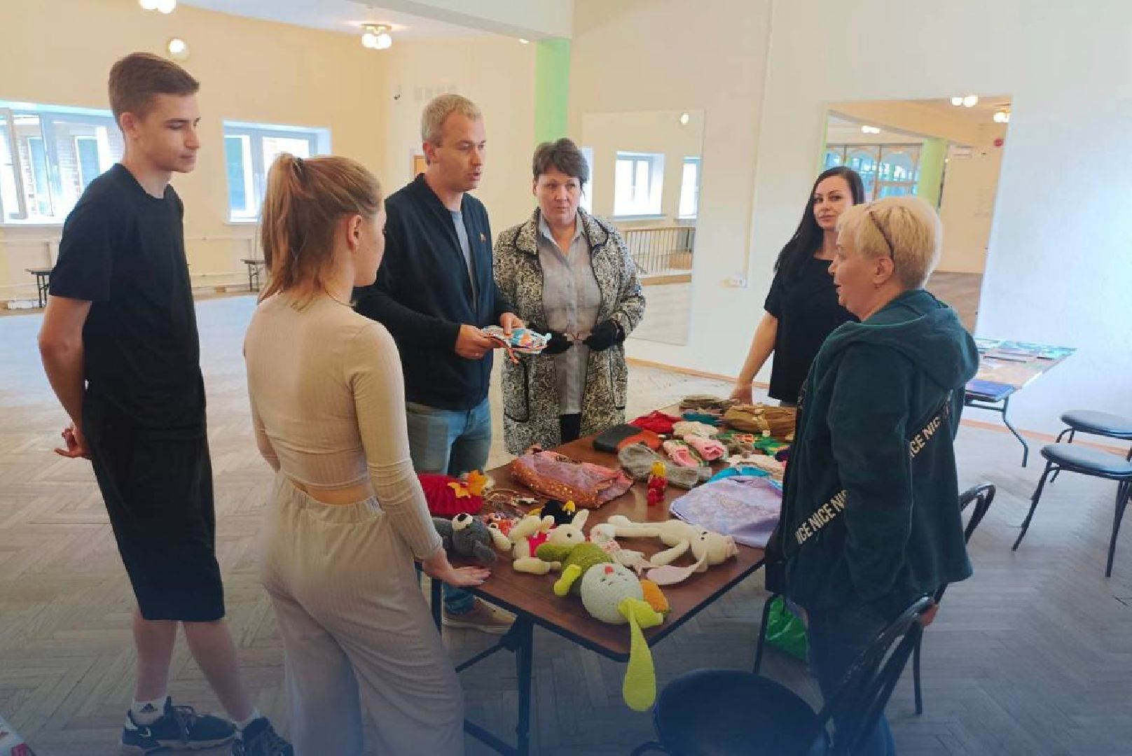 благотворительная ярмарка, Дети вместо цветов, сбор средств, дети-инвалиды, Дзержинский