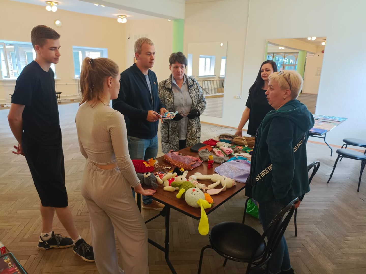 благотворительная ярмарка, Дети вместо цветов, сбор средств, дети-инвалиды, Дзержинский