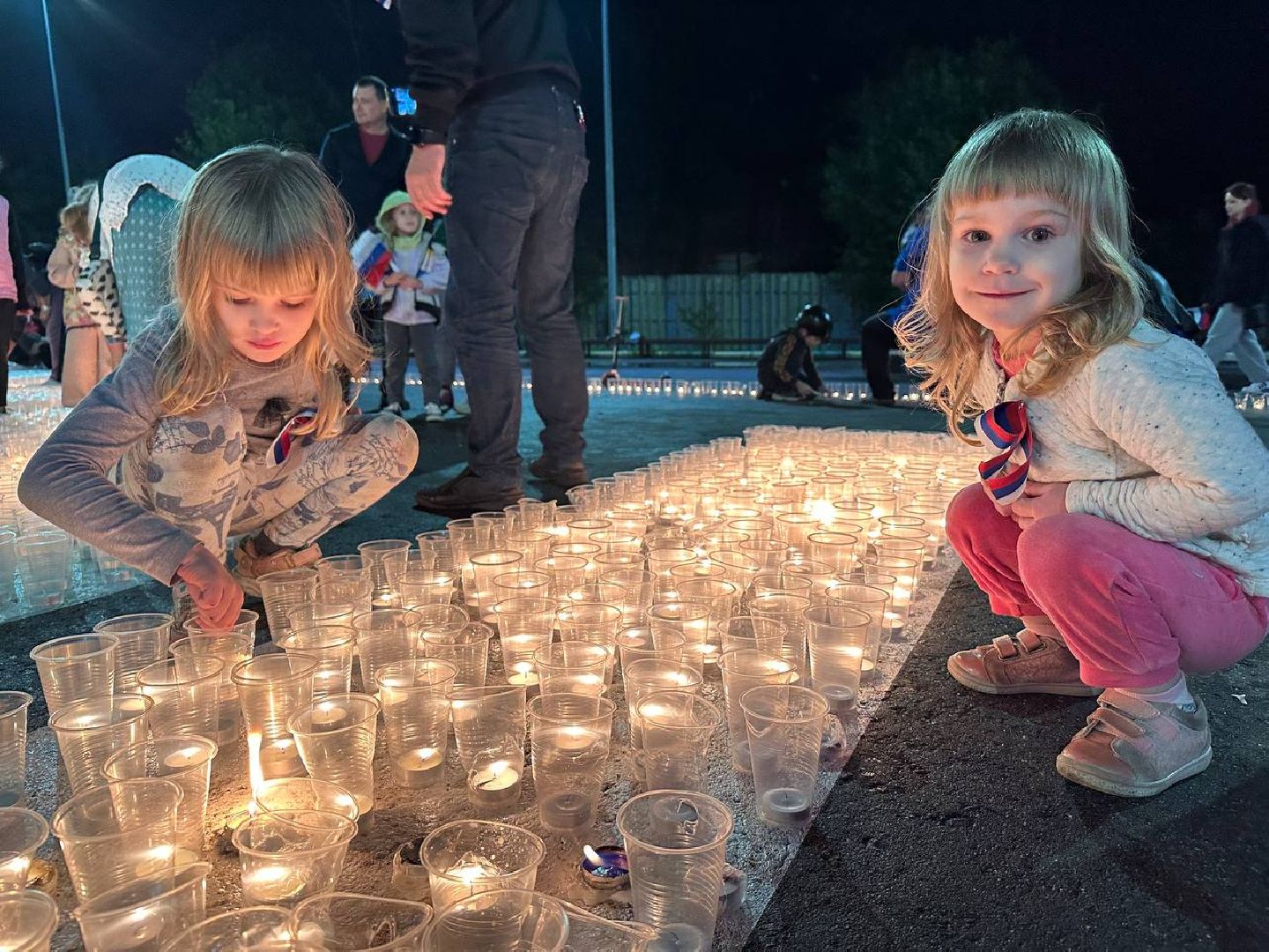 Муза Подмосковья, огненное панно, День флага России