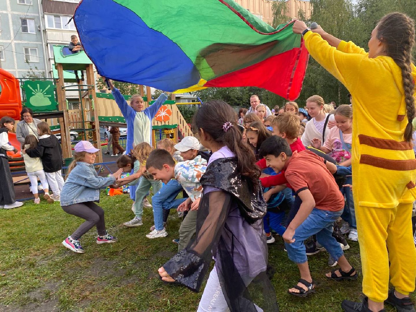 Чехов, ЖКХ, праздник двора, соседи, администрация, дети