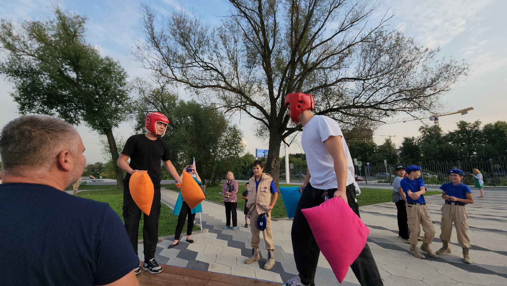 Мытищи, день флага, центральный парк