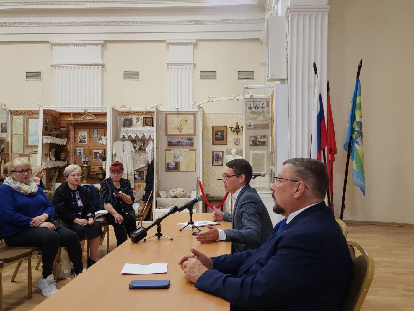 здоровье; медицина; диалог; видное