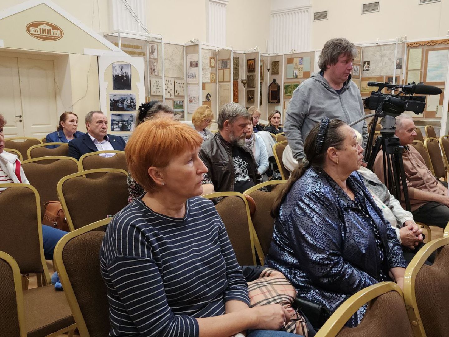 здоровье; медицина; диалог; видное