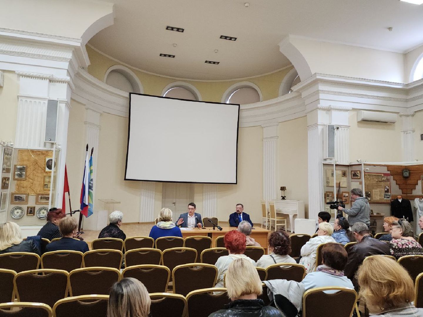 здоровье; медицина; диалог; видное