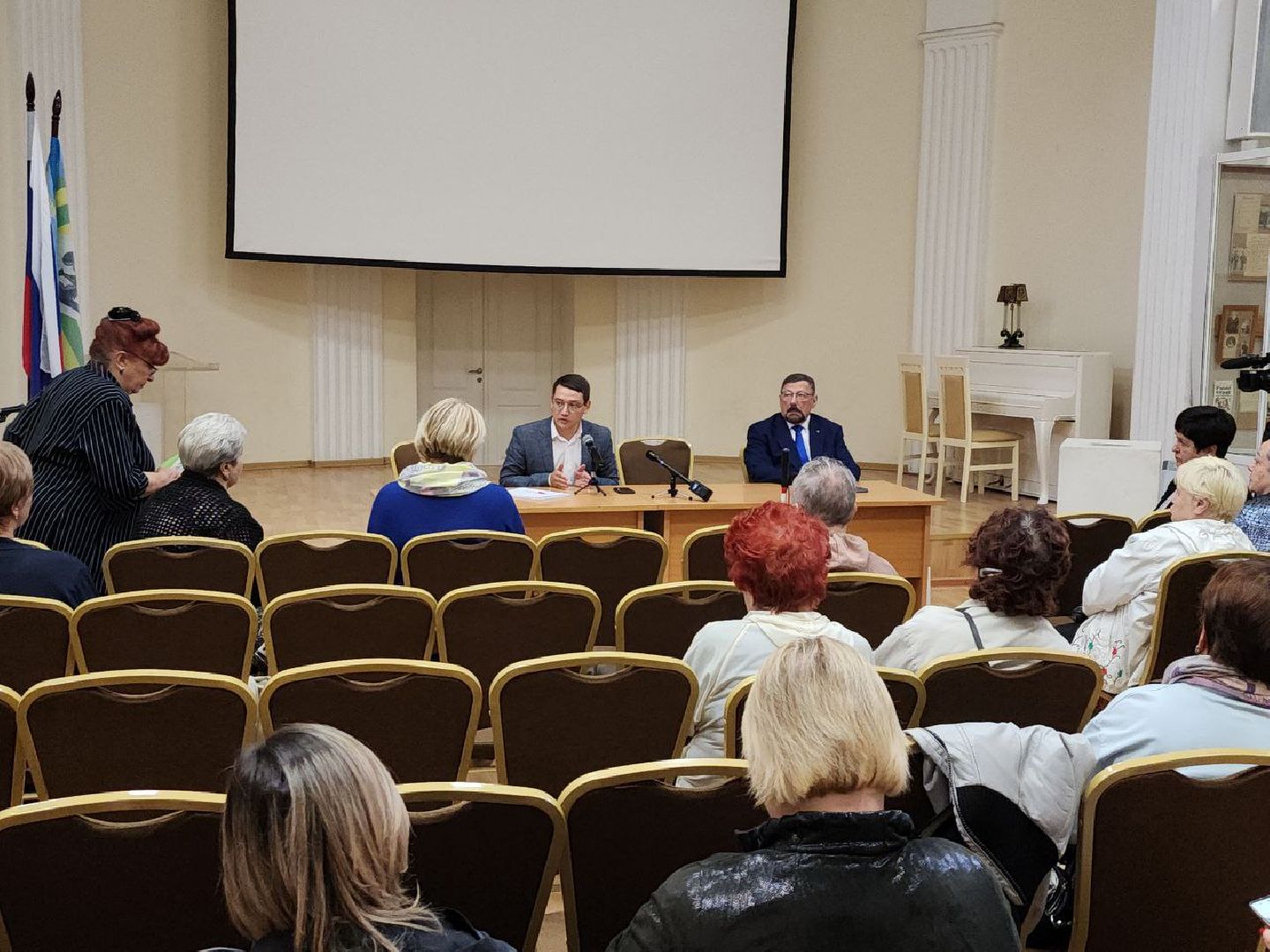 здоровье; медицина; диалог; видное