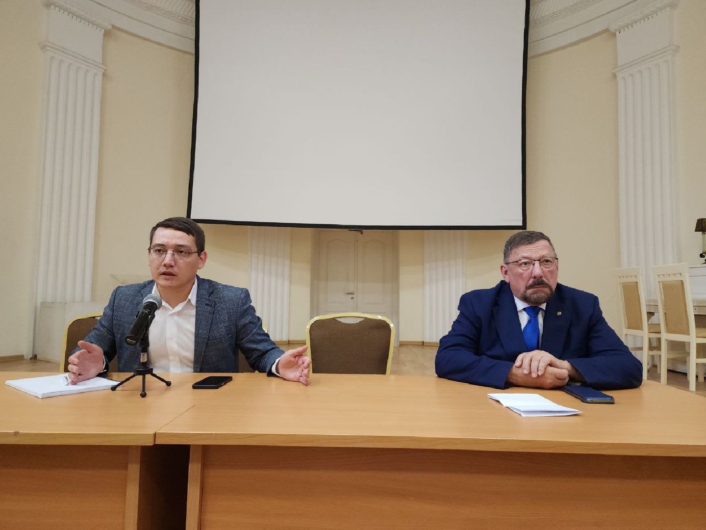 здоровье; медицина; диалог; видное