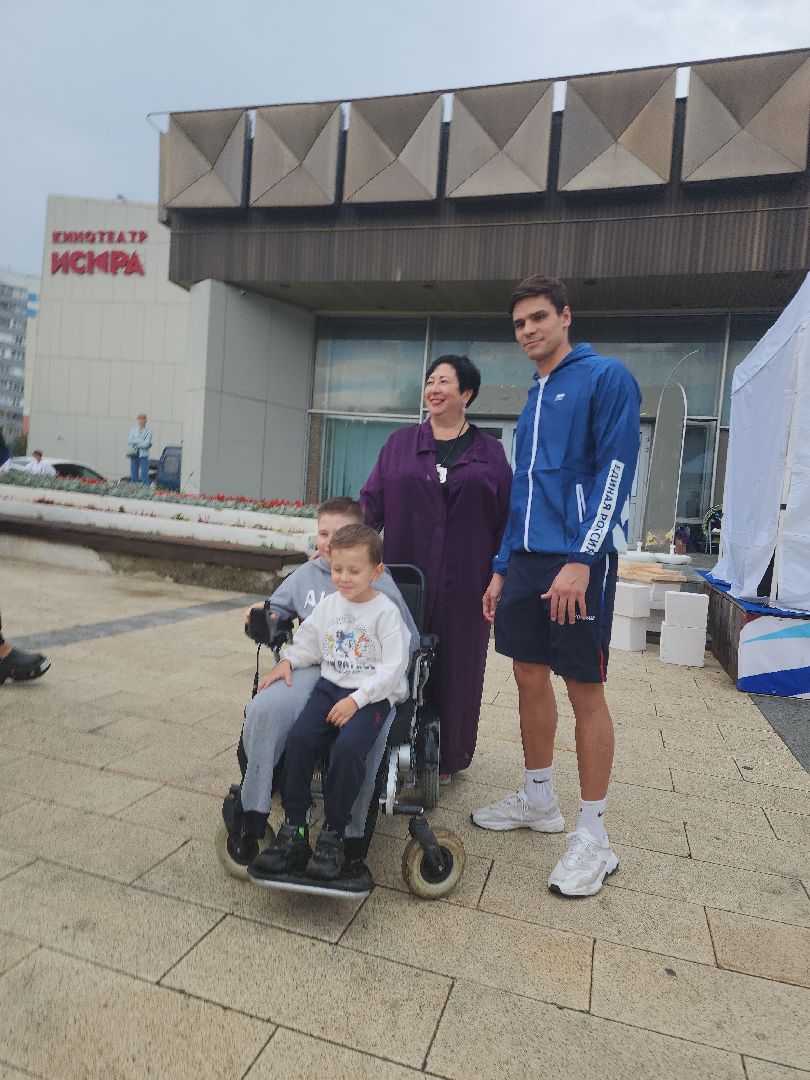 авария; благотворительность; добрые дела; помощь