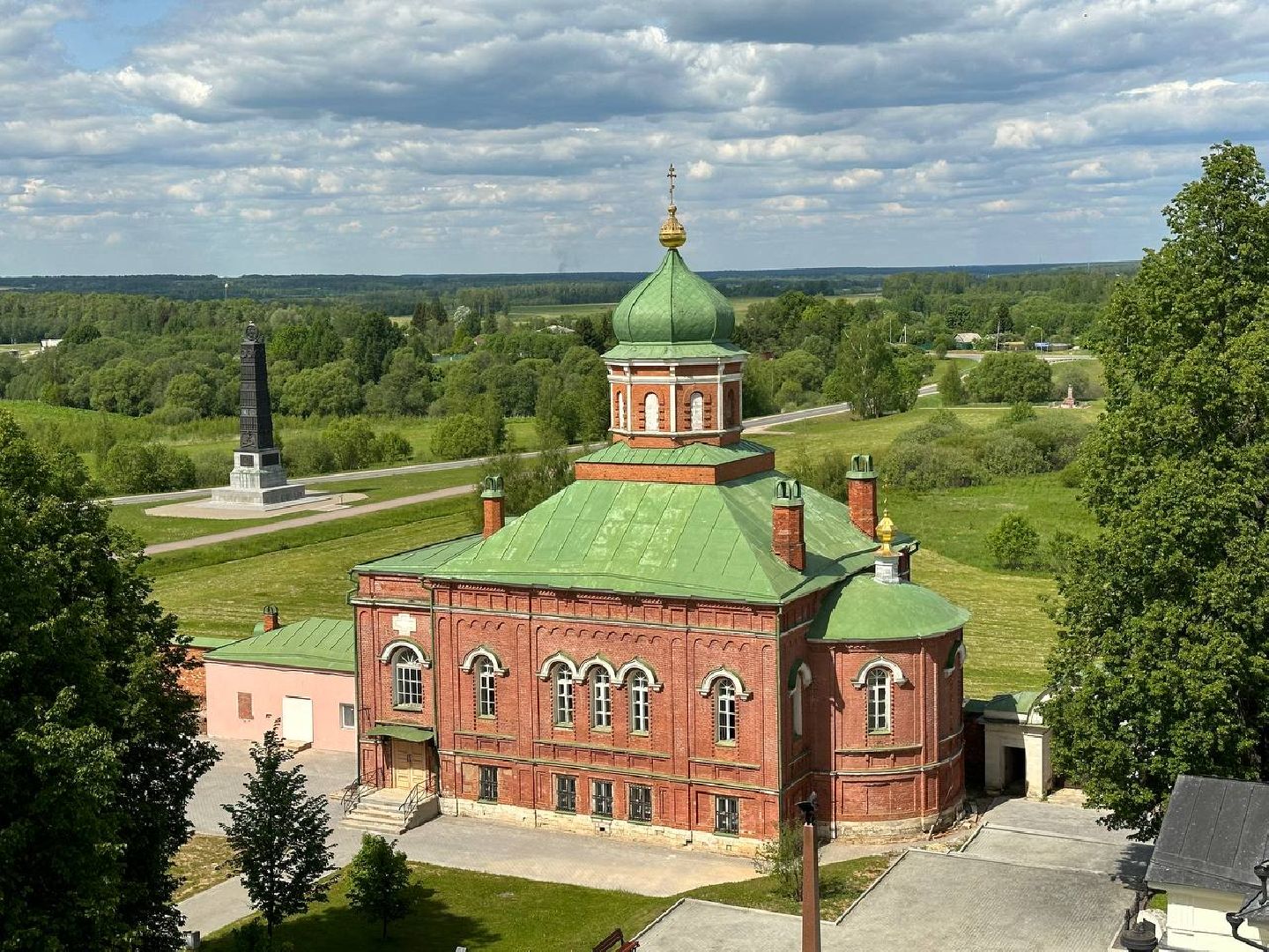 Можайск, Можайский городской округ, Подмосковье, религия, вера, монастырь, обитель, монашество, жизнь, православная церковь, традиции, традиции монашества