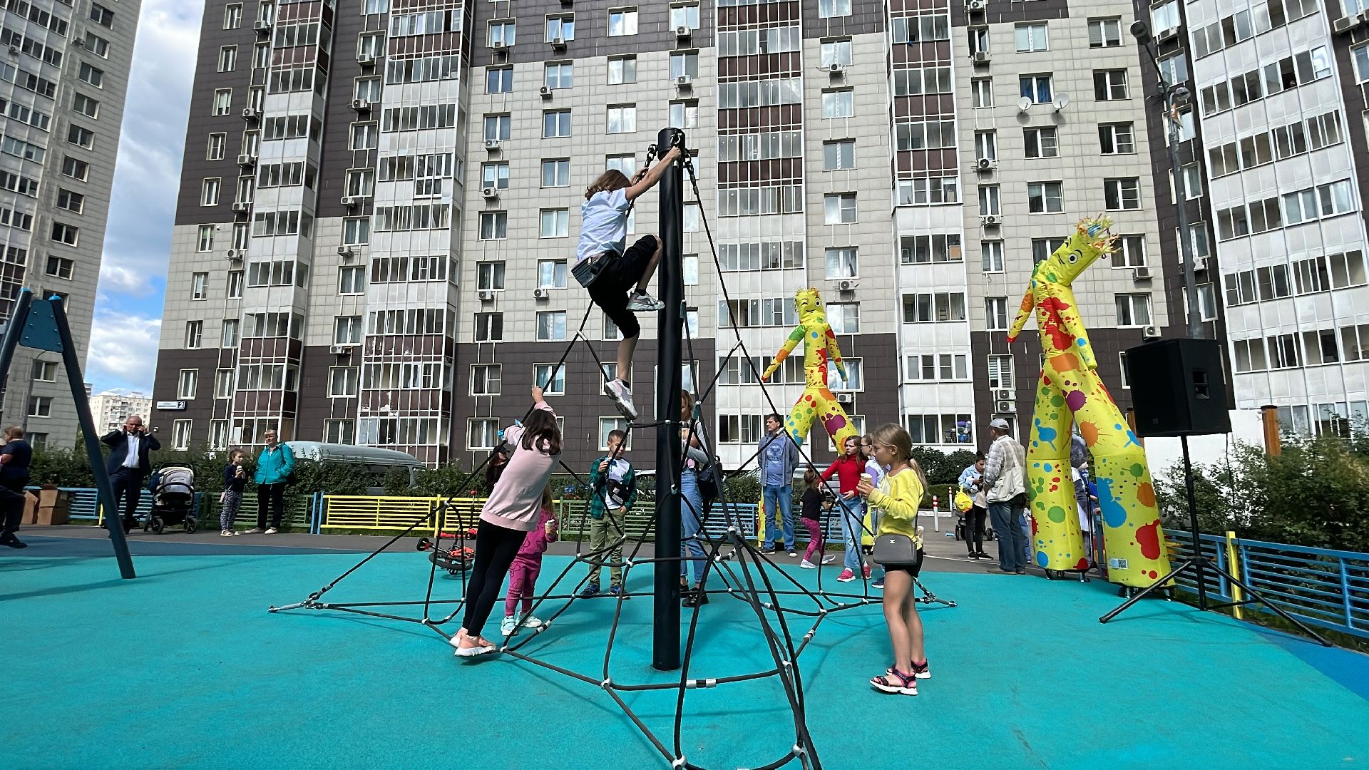 Одинцово, благоустройство, детская площадка, губернатор, программа, мороженое, космос