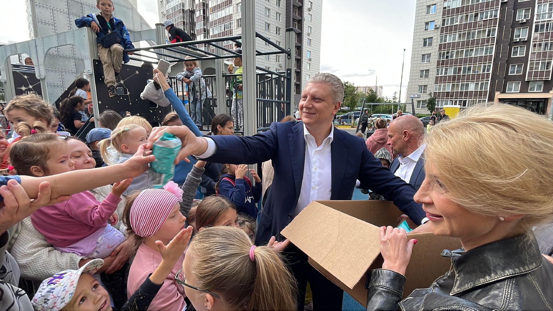 Одинцово, благоустройство, детская площадка, губернатор, программа, мороженое, космос