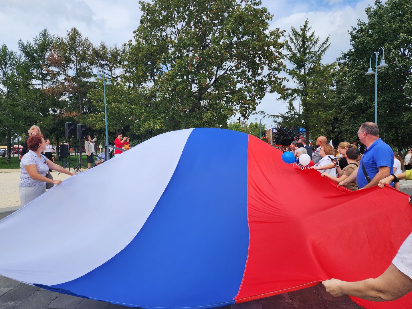 Бронницы, общество, День российского флага, студентка колледжа о патриотическом мероприятии