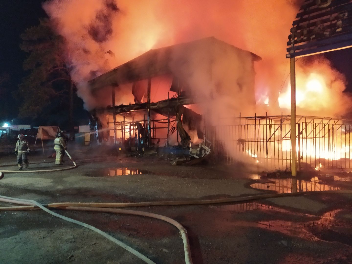 Нахабино, Красногорск, пожар, стройматериалы