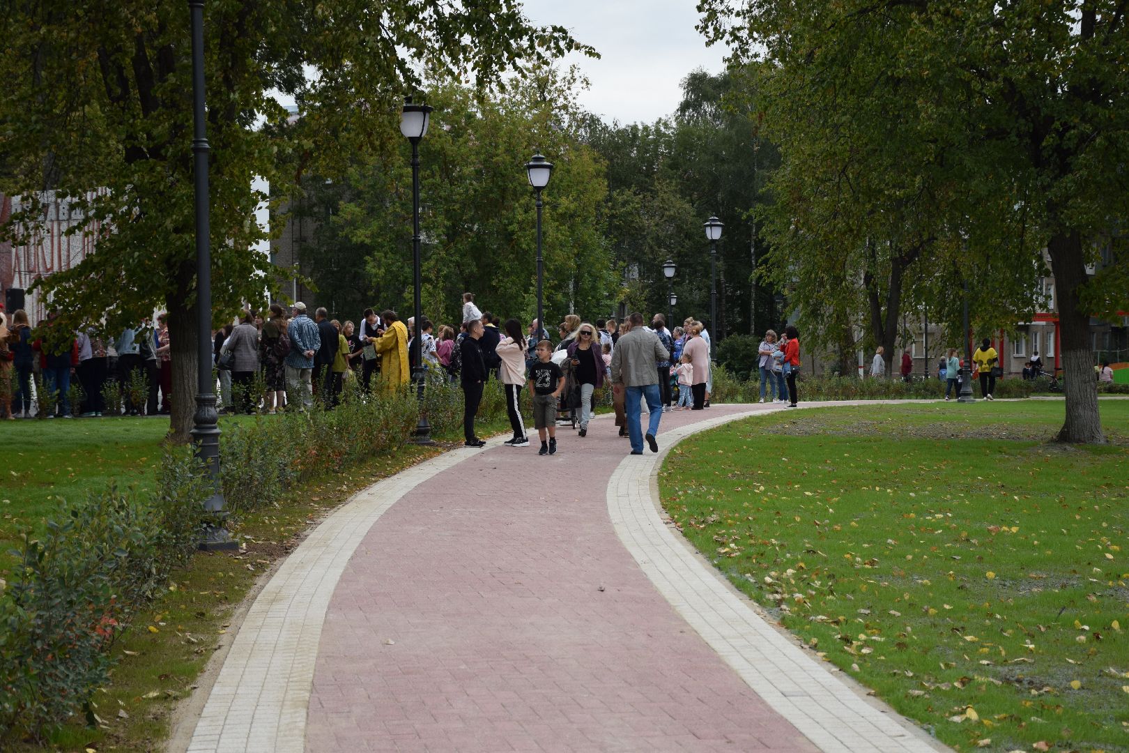 Павловский Посад, городской округ Павловский Посад, люди, город, праздник, сквер, реконструкция