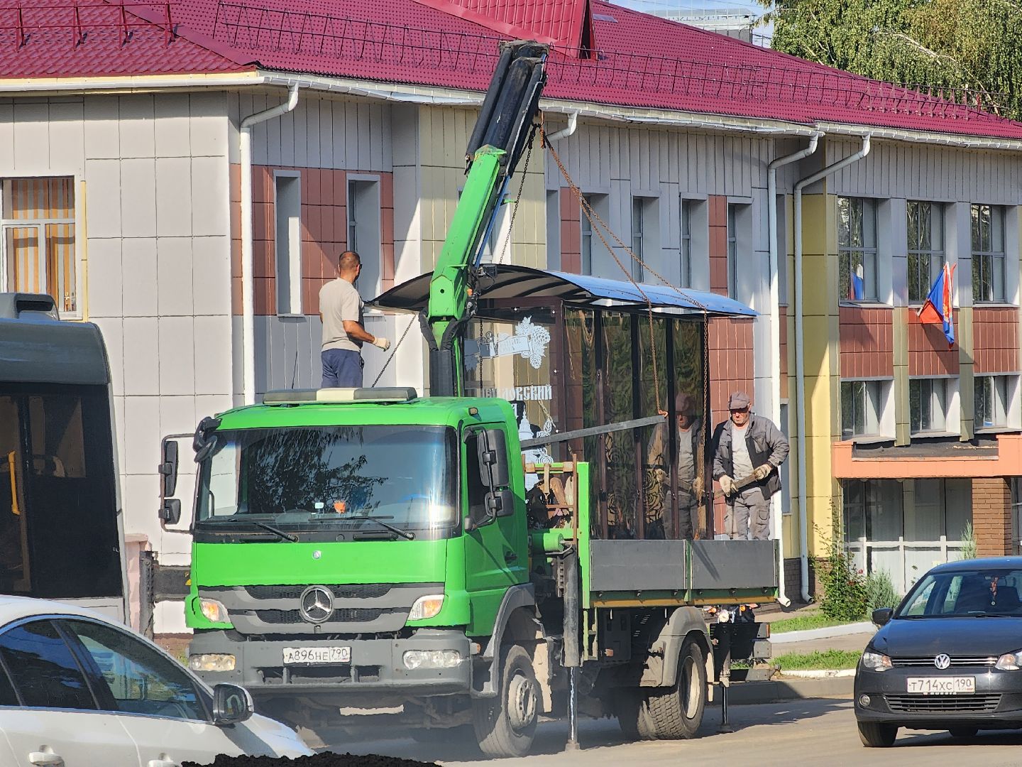 Павловский Посад, городской округ Павловский Посад, люди, остановка, транспорт, улица, ремонт
