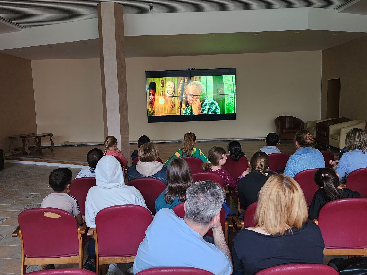 кинопоказ; библиотека; видное; чебурашка; вызов; праведник