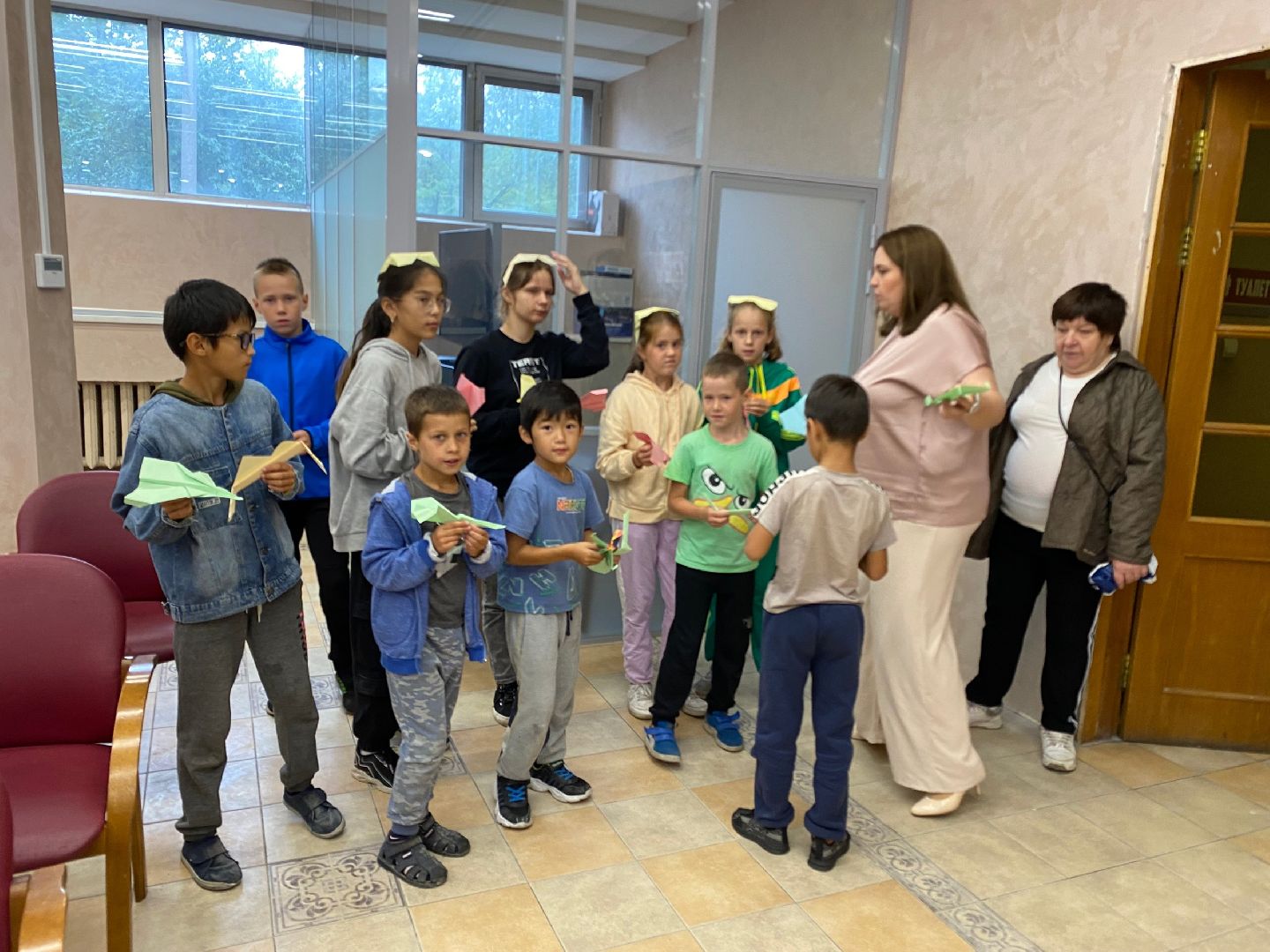 библиотека; видное; день открытых дверей; досуг; знания