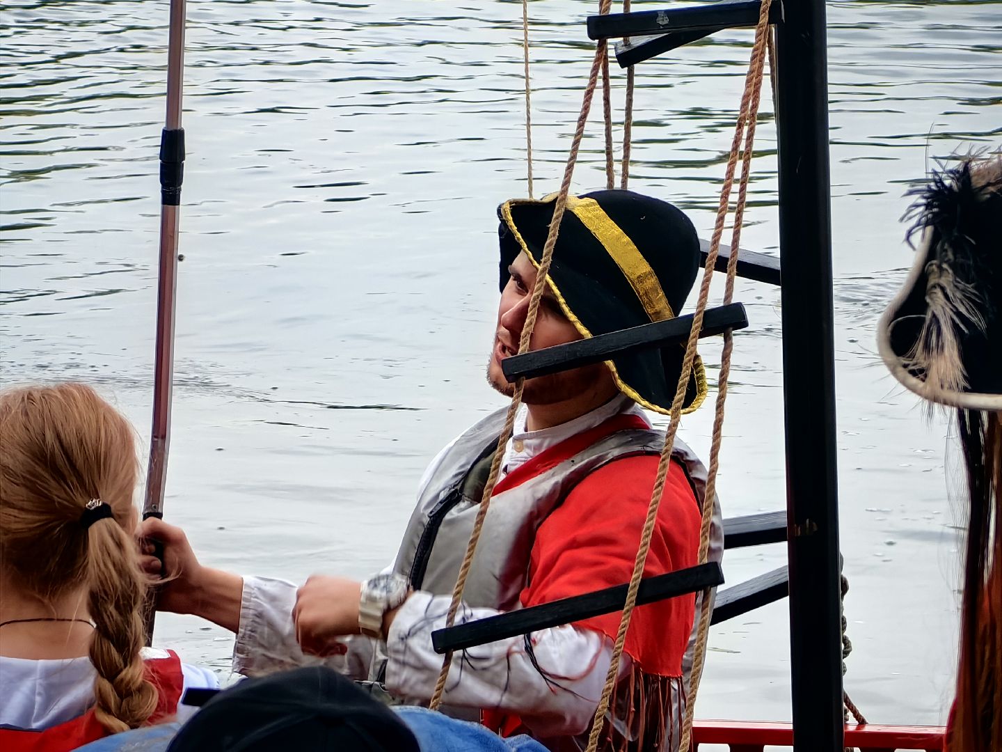 Морской бой, пираты, корабль, река, парк, гости