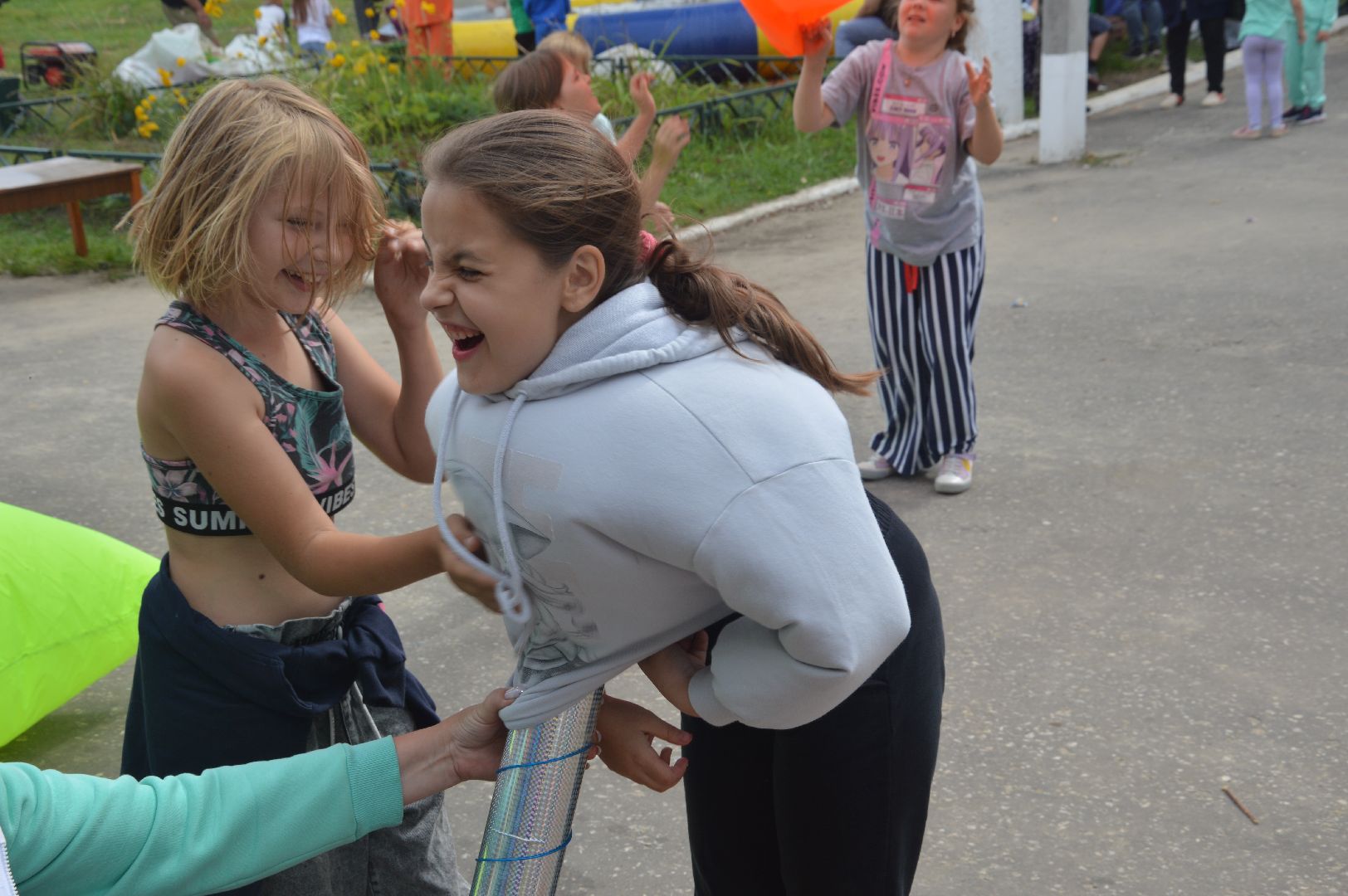 приведение, гигантские, подушки, ЦУС МИР, праздник, день посёлка, памятник Ленину