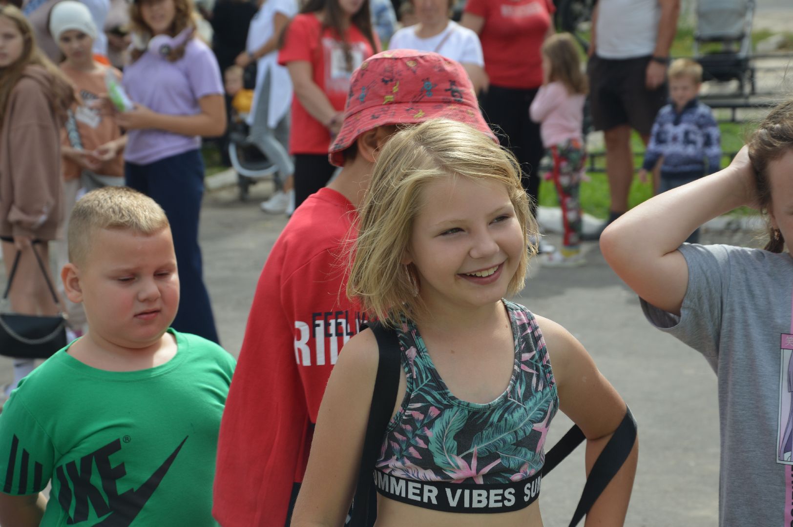 приведение, гигантские, подушки, ЦУС МИР, праздник, день посёлка, памятник Ленину