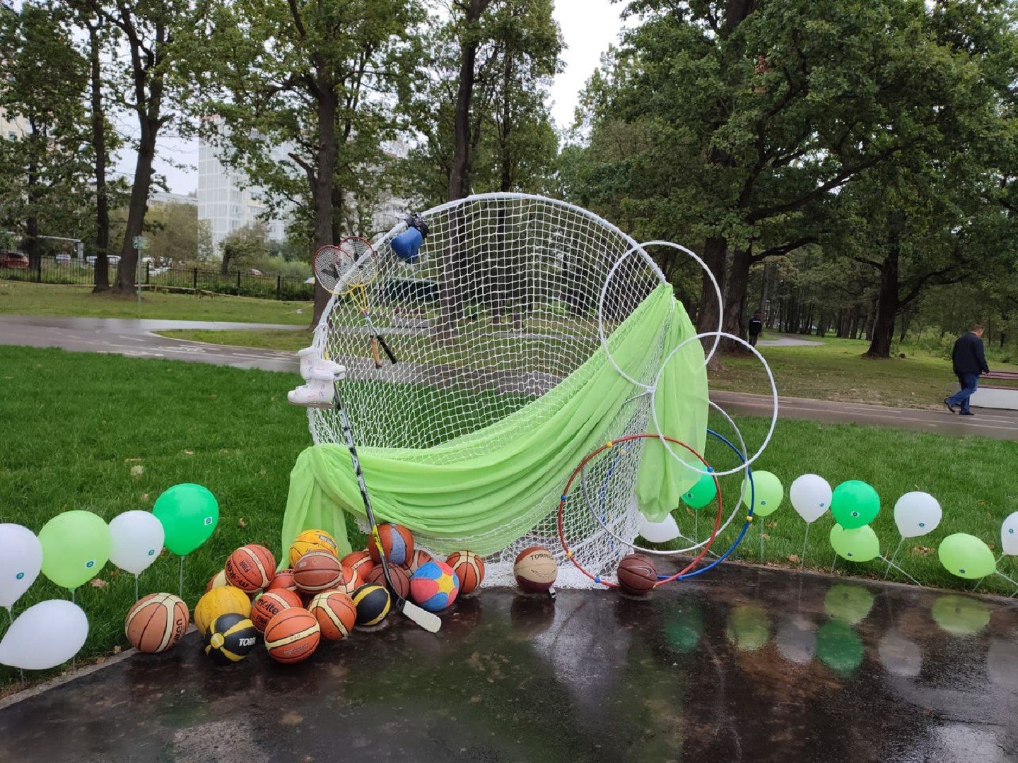 Открытие спортивной площадки, лесопарк Дубки, Калининец